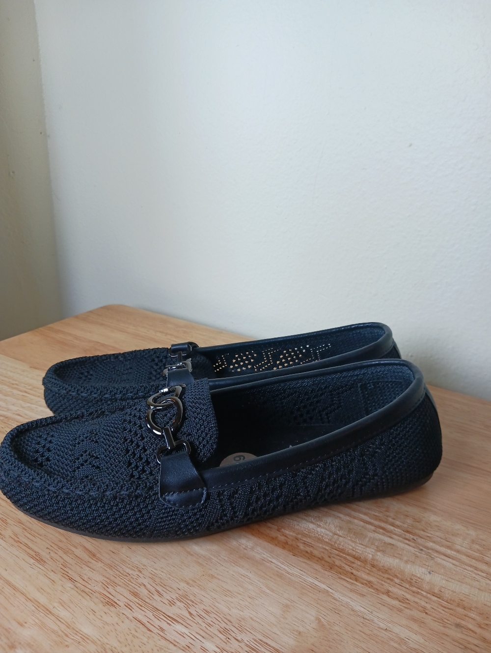 Gloria Vanderbilt Black Knit Loafers with Metal Bit Accent